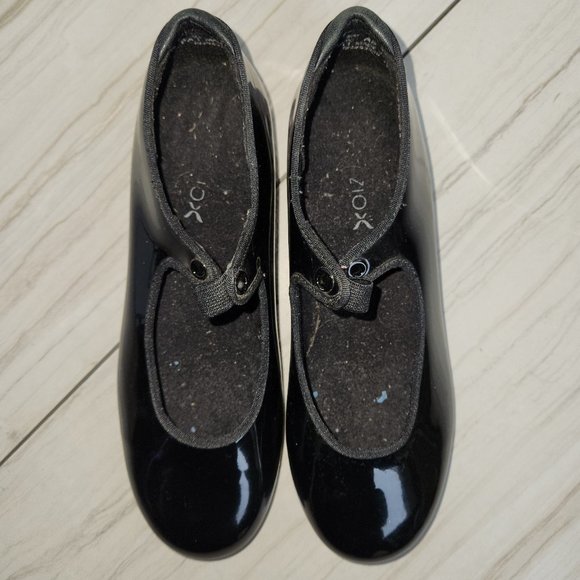 Capezio Jr. Tyette Tap Shoe for Beginners - Picture 1 of 9